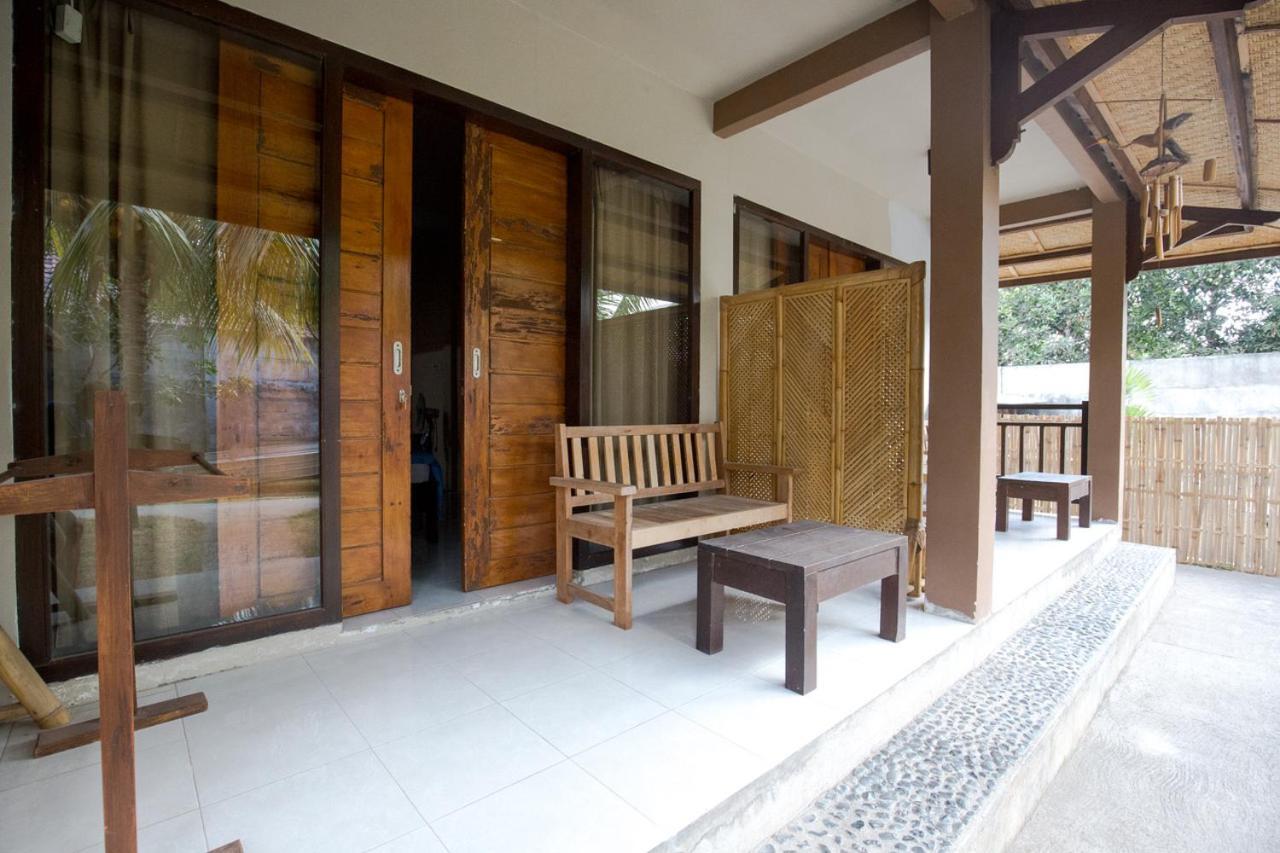 Asoka Homestay Senggigi Esterno foto